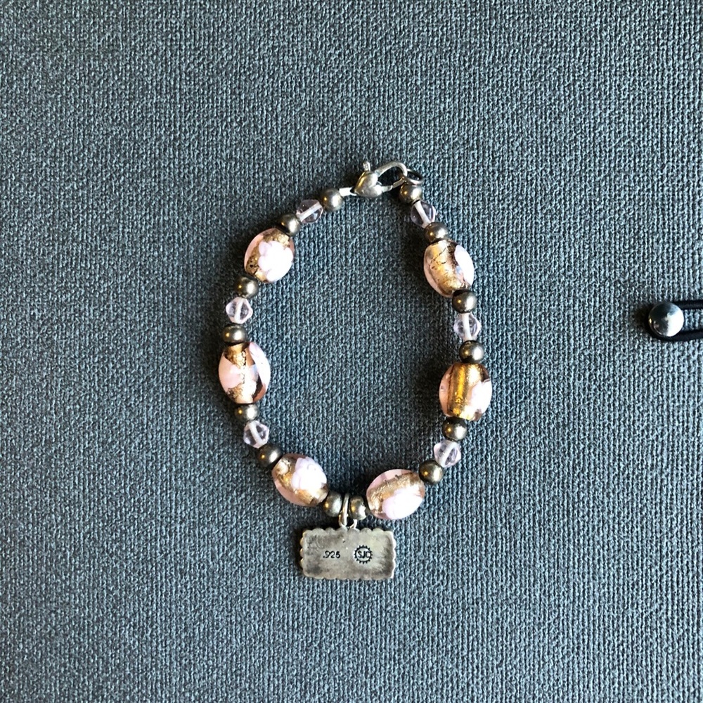 Handmade pink princess bracelet - Picture 3 of 3